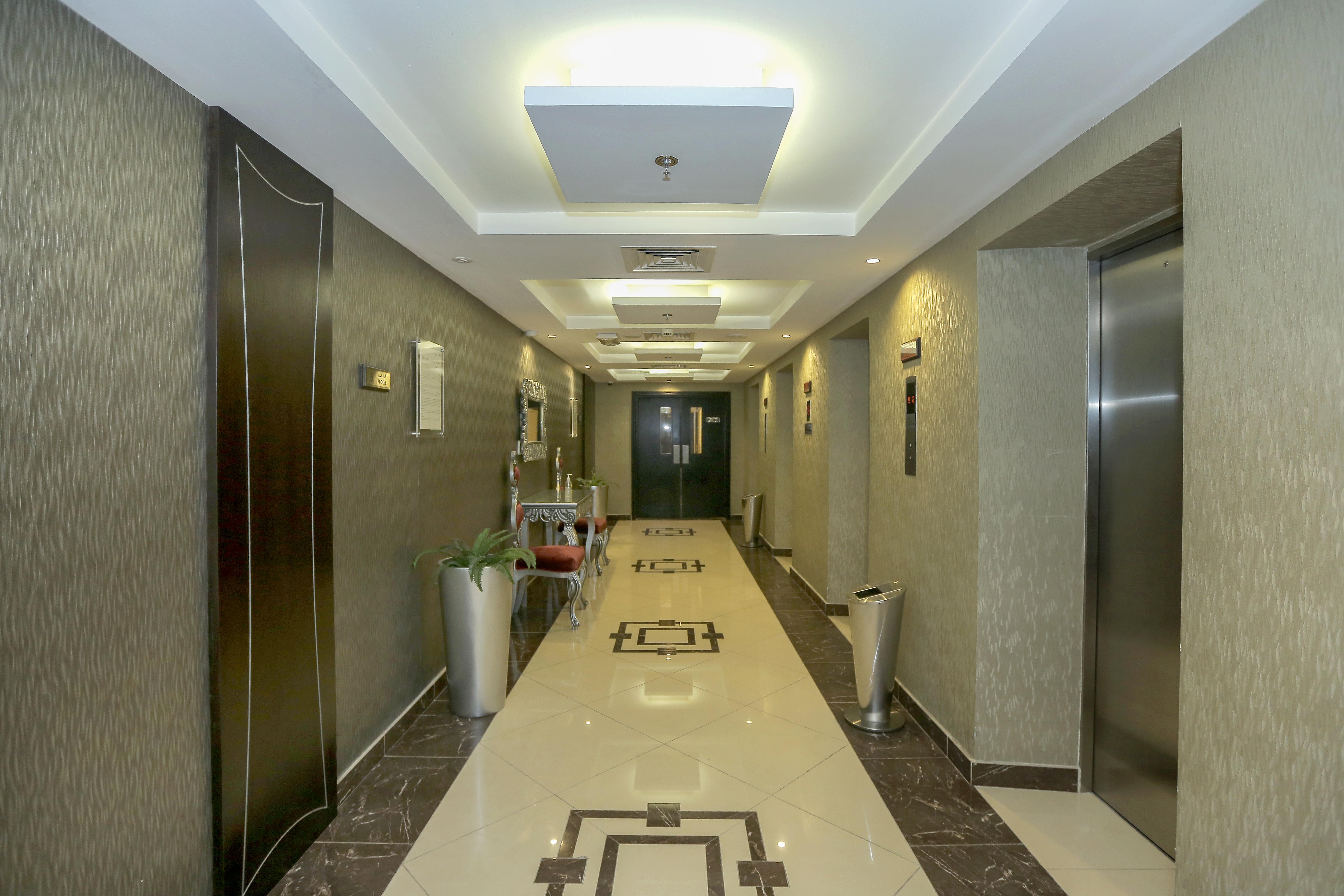 Ivory Grand Hotel Apartamentos Dubái Exterior foto